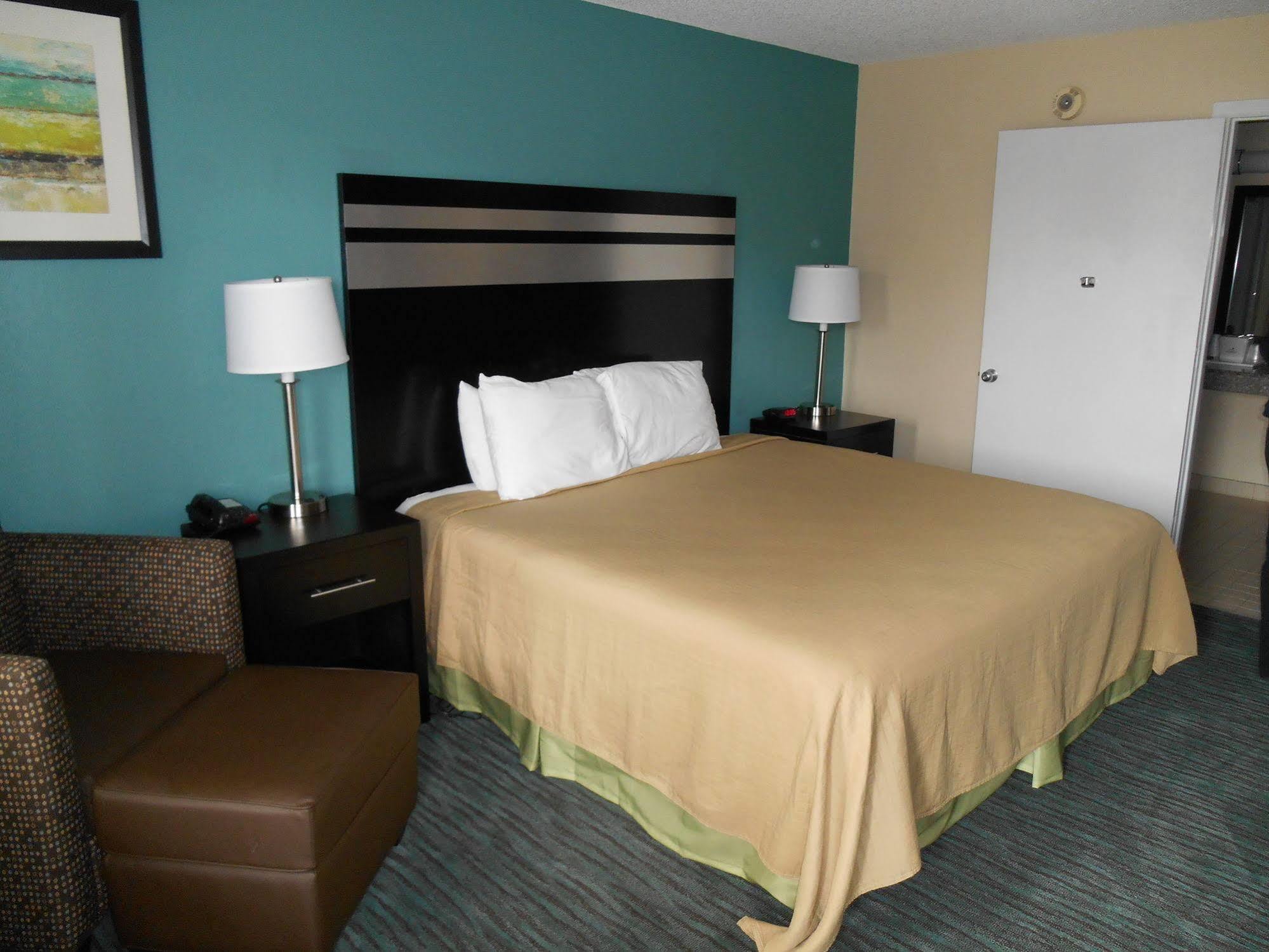 GuestHouse Inn Dothan Extérieur photo
