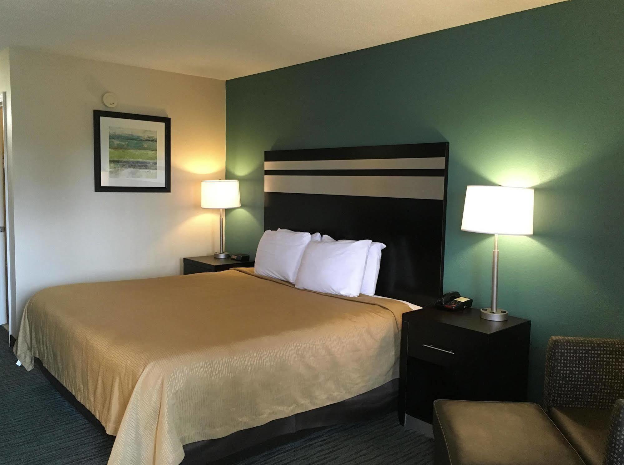 GuestHouse Inn Dothan Extérieur photo